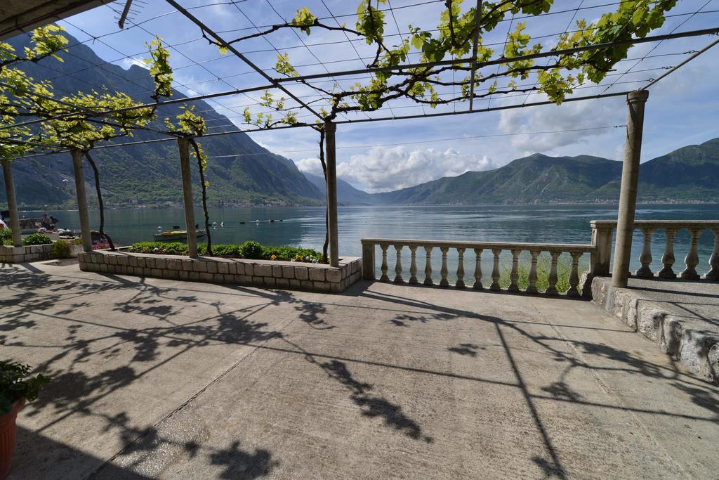 Apartments Goran Kotor Eksteriør billede