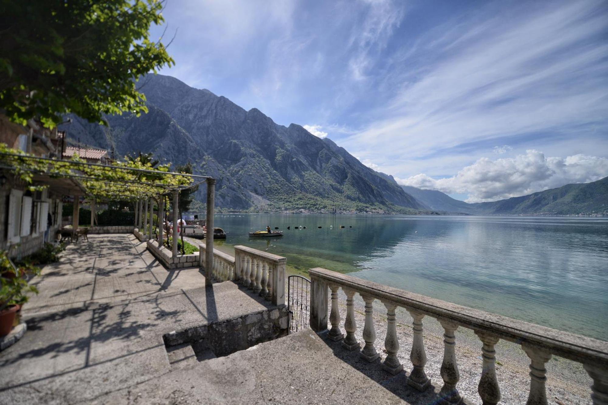 Apartments Goran Kotor Eksteriør billede